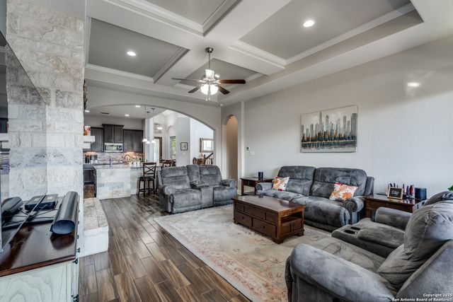 813 rye moon, Cibolo, TX 78108