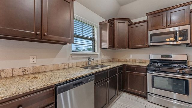 1704 Been Road, Bentonville, AR 72713