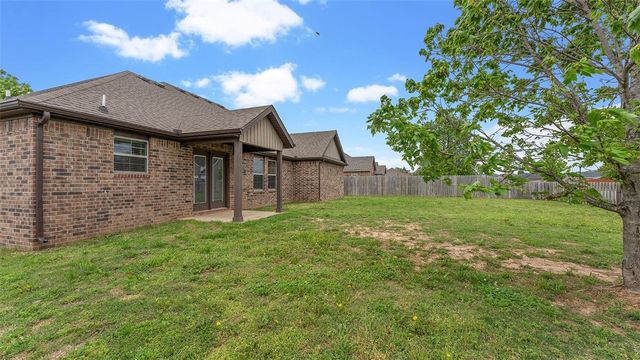 1704 Been Road, Bentonville, AR 72713