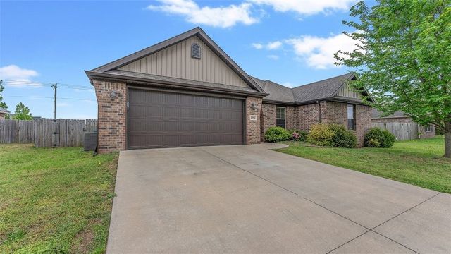 1704 Been Road, Bentonville, AR 72713