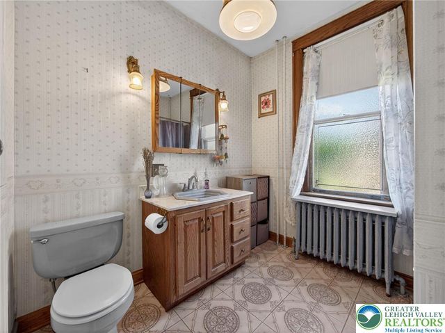 231 Main Street, Slatington Boro, PA 18080