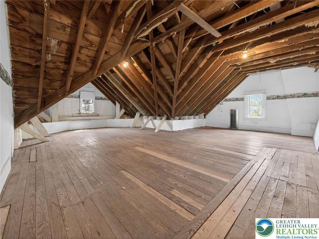 231 Main Street, Slatington Boro, PA 18080