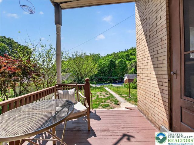 231 Main Street, Slatington Boro, PA 18080