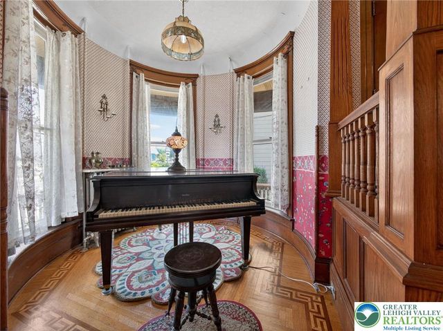 231 Main Street, Slatington Boro, PA 18080