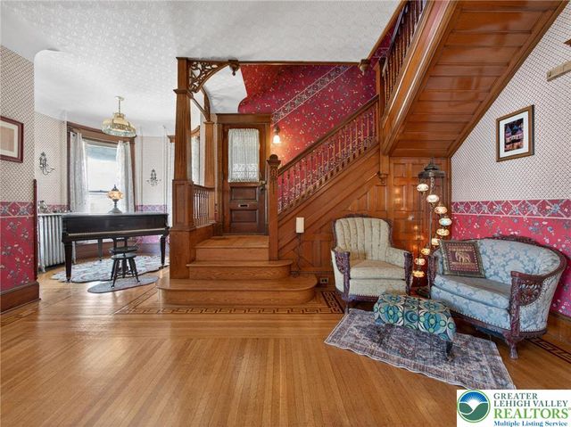231 Main Street, Slatington Boro, PA 18080