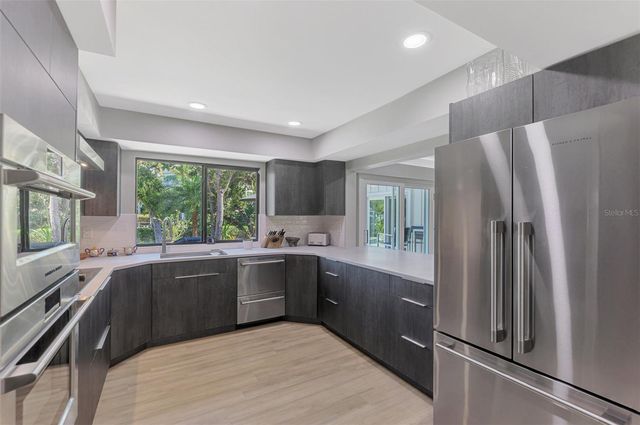 5303 HIDDEN HARBOR ROAD, Sarasota, FL 34242