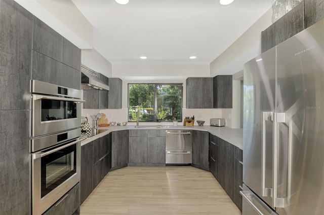 5303 HIDDEN HARBOR ROAD, Sarasota, FL 34242