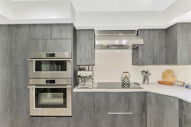 5303 HIDDEN HARBOR ROAD, Sarasota, FL 34242