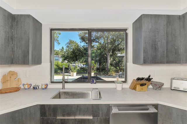 5303 HIDDEN HARBOR ROAD, Sarasota, FL 34242