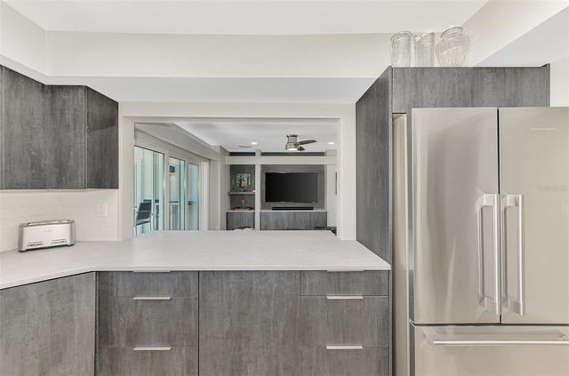 5303 HIDDEN HARBOR ROAD, Sarasota, FL 34242