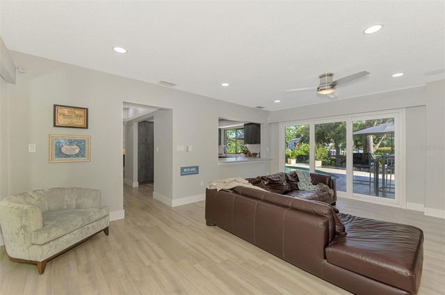 5303 HIDDEN HARBOR ROAD, Sarasota, FL 34242