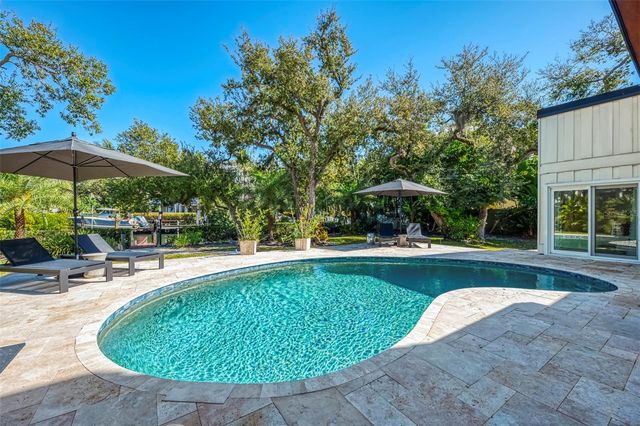 5303 HIDDEN HARBOR ROAD, Sarasota, FL 34242