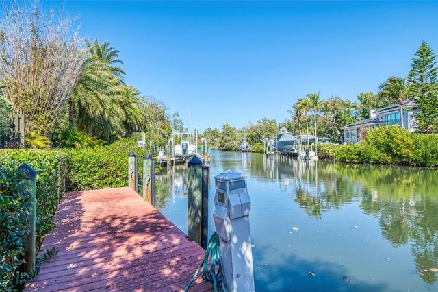 5303 HIDDEN HARBOR ROAD, Sarasota, FL 34242