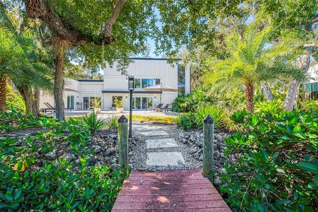 5303 HIDDEN HARBOR ROAD, Sarasota, FL 34242