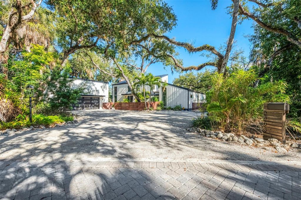 5303 HIDDEN HARBOR ROAD, Sarasota, FL 34242