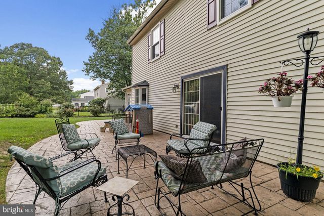 64 LUPUS LN, Sewell, NJ 08080