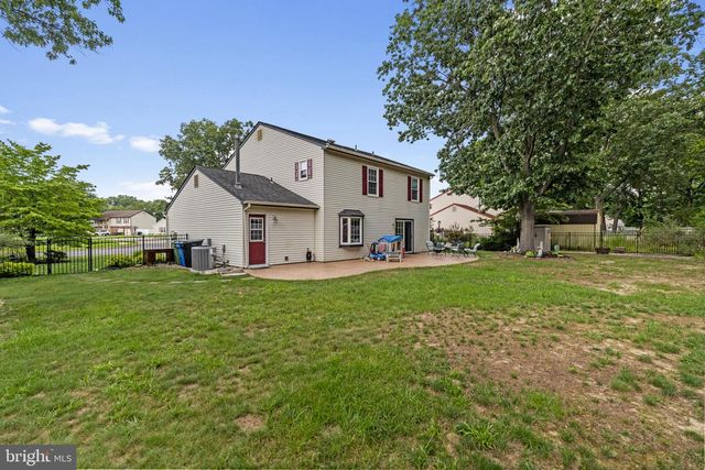 64 LUPUS LN, Sewell, NJ 08080