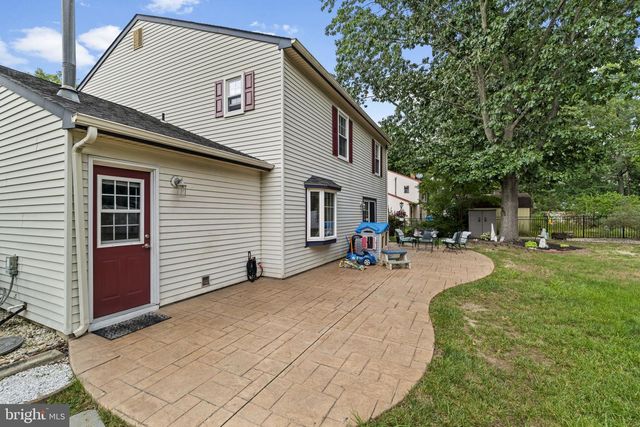 64 LUPUS LN, Sewell, NJ 08080