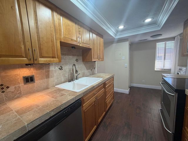 12661 Westhampton Circle, Wellington, FL 33414