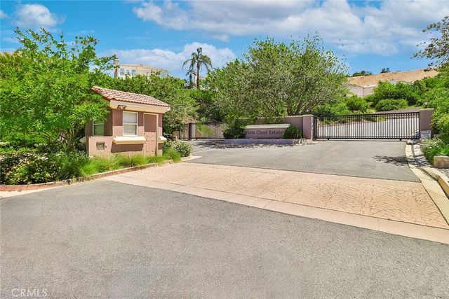 3032 Obsidian Court, Simi Valley, CA 93063
