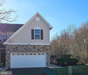 233 CONCORD PL, Pennington, NJ 08534