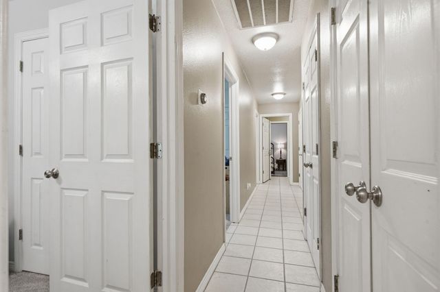 223 Pin Oak Lane, Magnolia, TX 77354