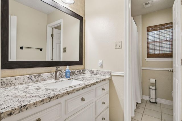 223 Pin Oak Lane, Magnolia, TX 77354