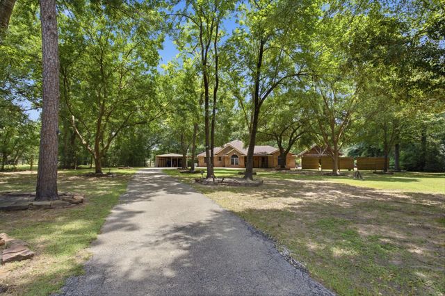 223 Pin Oak Lane, Magnolia, TX 77354