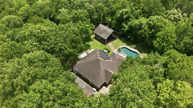 223 Pin Oak Lane, Magnolia, TX 77354