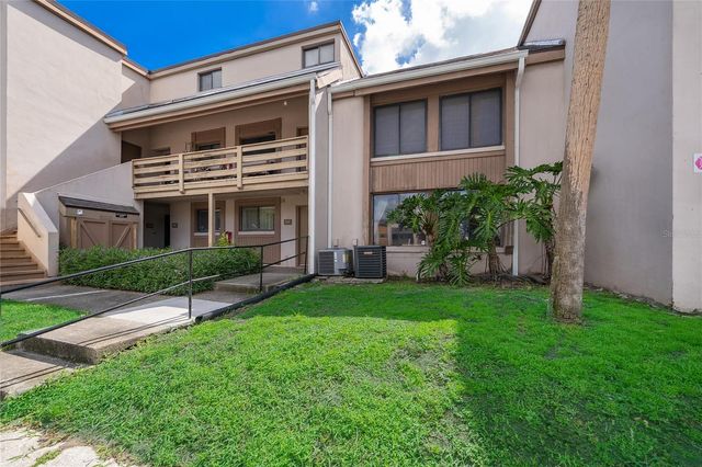 228 ORIENTA POINT STREET 228, Altamonte Springs, FL 32701