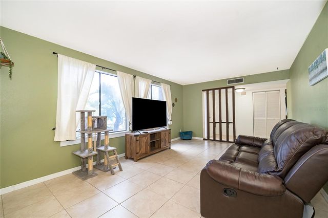 228 ORIENTA POINT STREET 228, Altamonte Springs, FL 32701