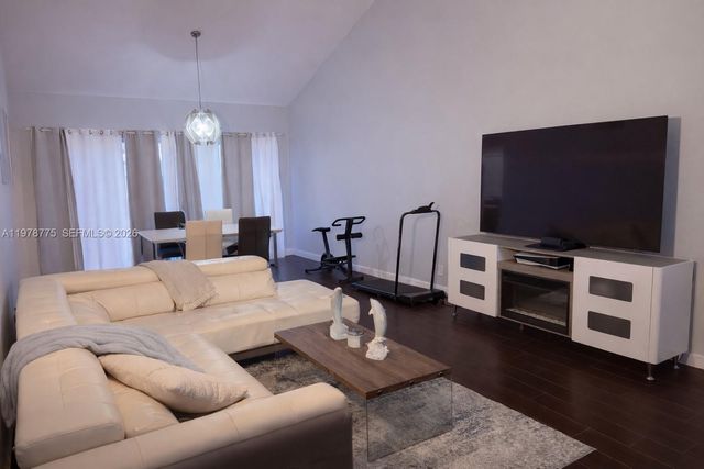 7471 W Sunrise Blvd 7471, Plantation, FL 33313