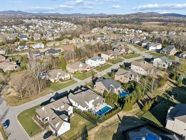 4205 Buckeye Ln, Arrington, TN 37014