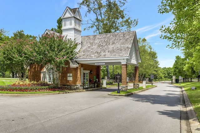 4205 Buckeye Ln, Arrington, TN 37014