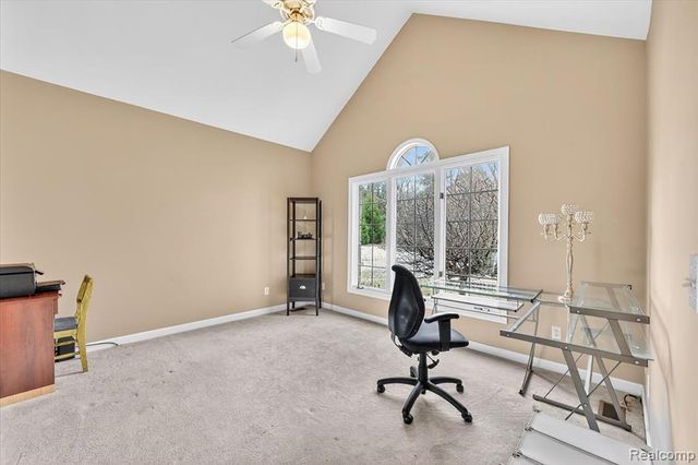 90 Creekwood Drive, Lake Orion, MI 48362