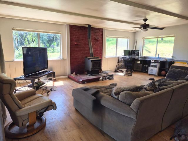 9568 Sheep Ranch Rd, Mountain Ranch, CA 95246