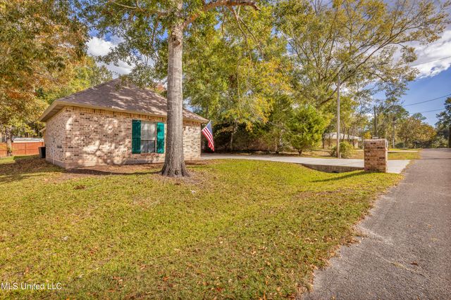 796 Hapuna Place, Diamondhead, MS 39525
