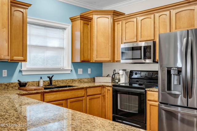 796 Hapuna Place, Diamondhead, MS 39525