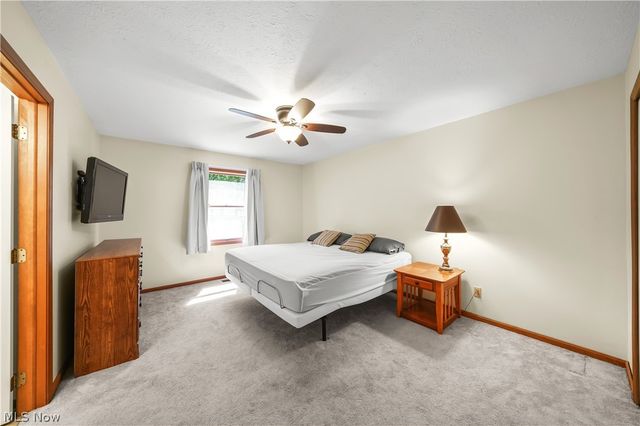 1807 Sandalwood Drive, Avon, OH 44011