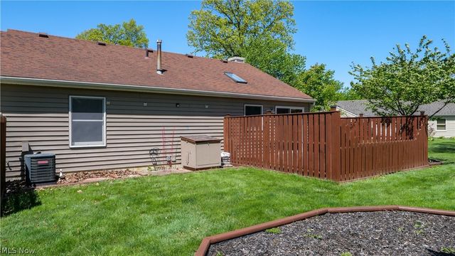 1807 Sandalwood Drive, Avon, OH 44011