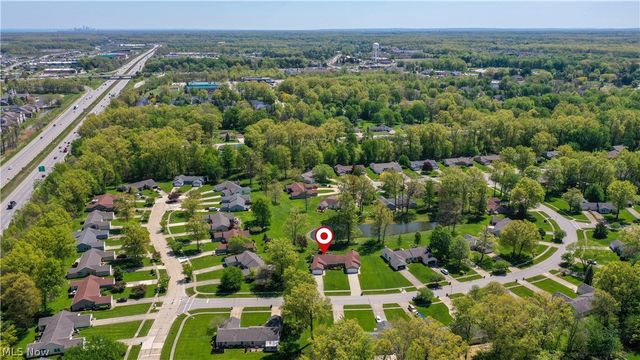 1807 Sandalwood Drive, Avon, OH 44011