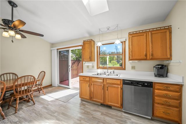 1807 Sandalwood Drive, Avon, OH 44011