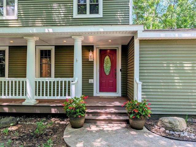 800 W Willis Road, Saline, MI 48176