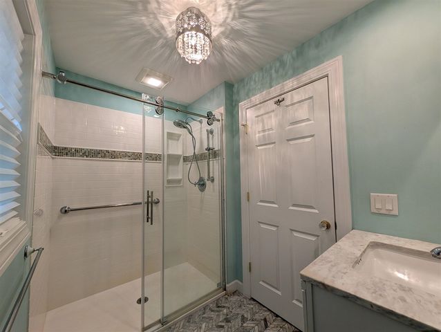 800 W Willis Road, Saline, MI 48176