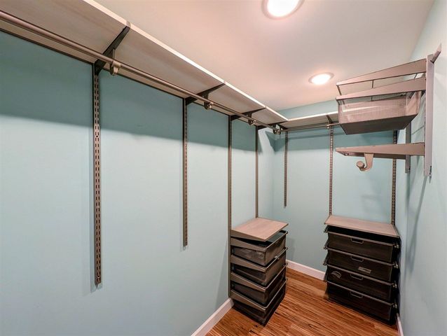 800 W Willis Road, Saline, MI 48176