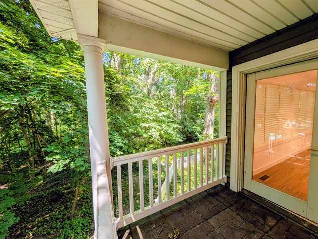 800 W Willis Road, Saline, MI 48176