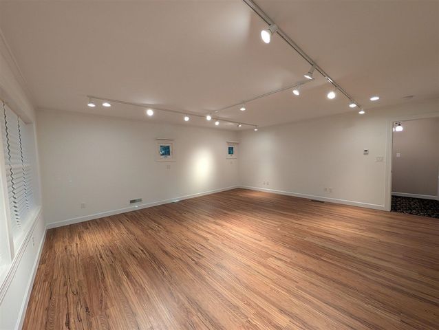 800 W Willis Road, Saline, MI 48176