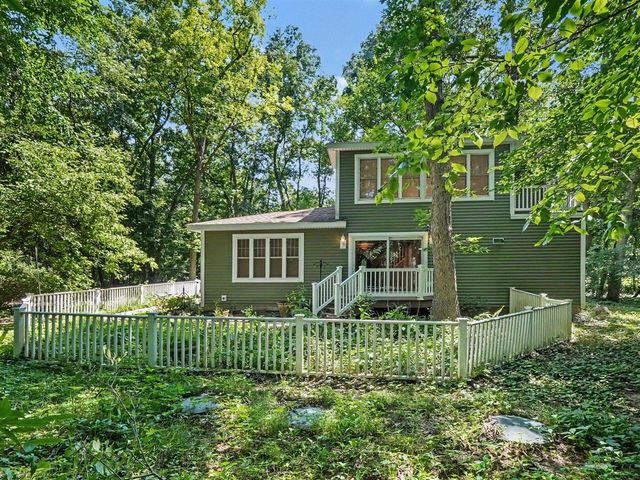 800 W Willis Road, Saline, MI 48176