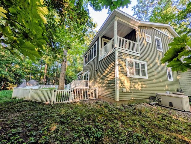 800 W Willis Road, Saline, MI 48176
