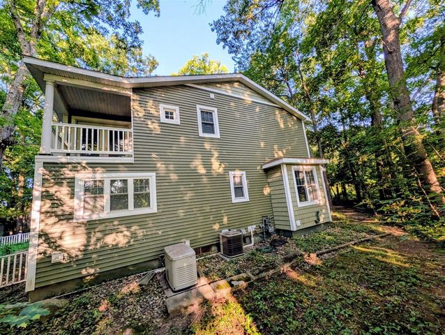 800 W Willis Road, Saline, MI 48176